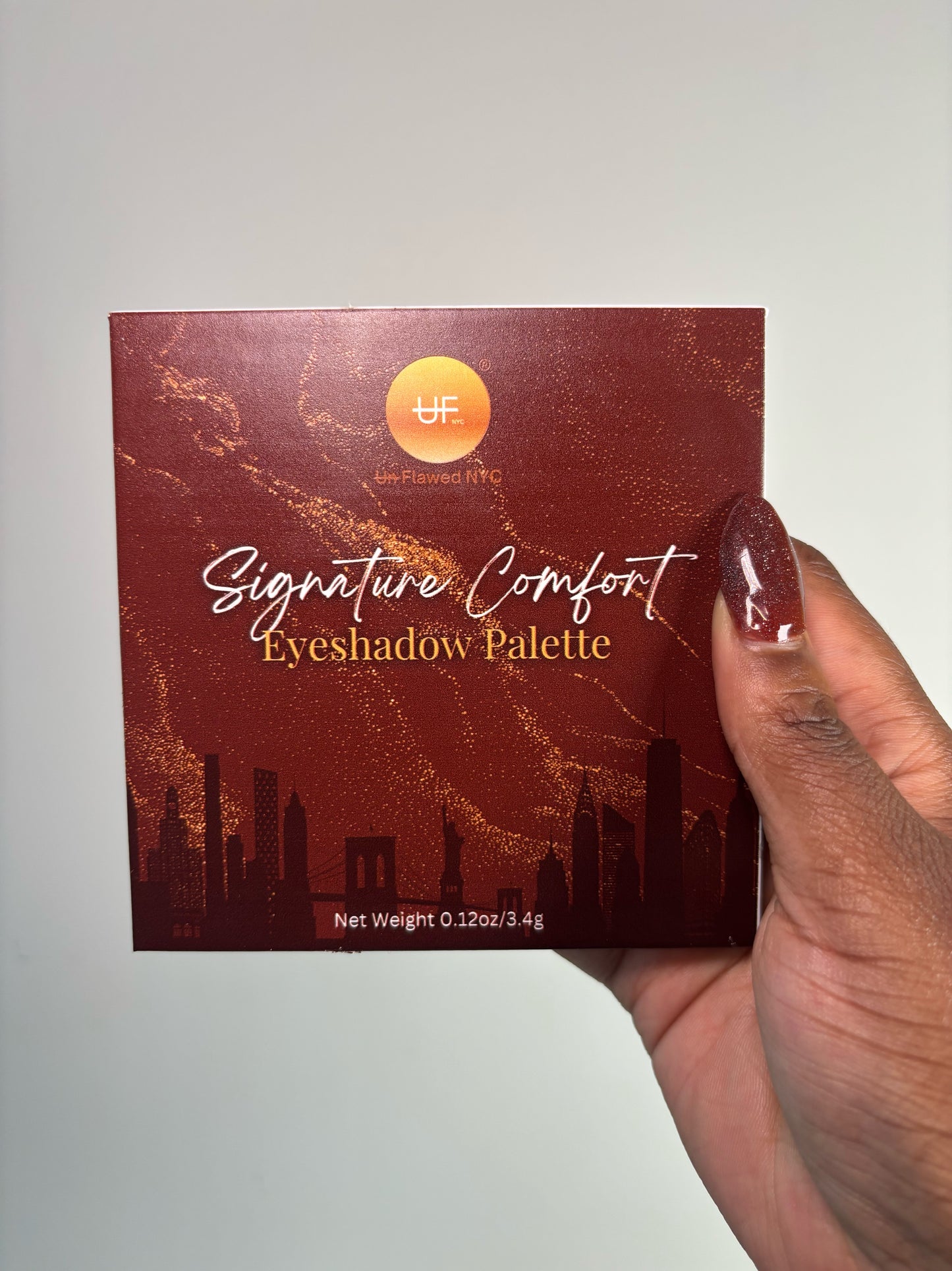 Signature Comfort Eyeshadow Palette